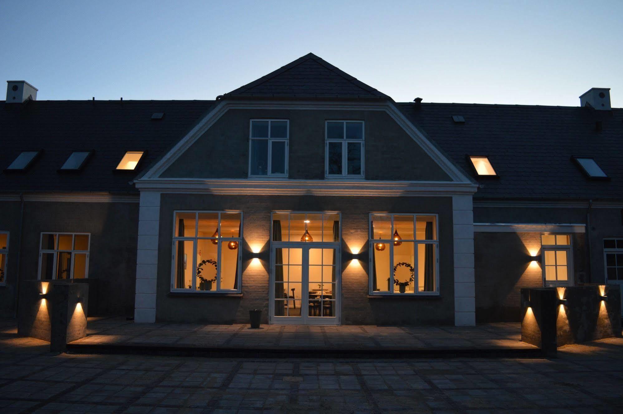 Bed and Breakfast Femhoj Jægerspris Esterno foto